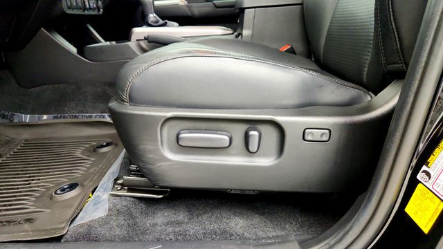 2021 Toyota Tacoma 4WD Limited Double Cab 5' Bed V6 Automatic - 23094167 - 11