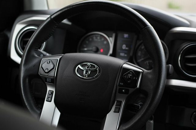 2021 Toyota Tacoma 4WD ONE OWNER 4WD SR5 DOUBLE CAB - 23023718 - 28