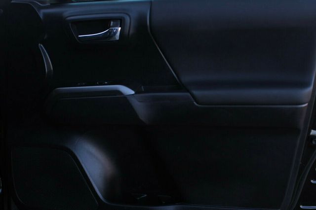 2021 Toyota Tacoma 4WD ONE OWNER TRD OFF ROAD DOUBLE CAB  - 22938045 - 6