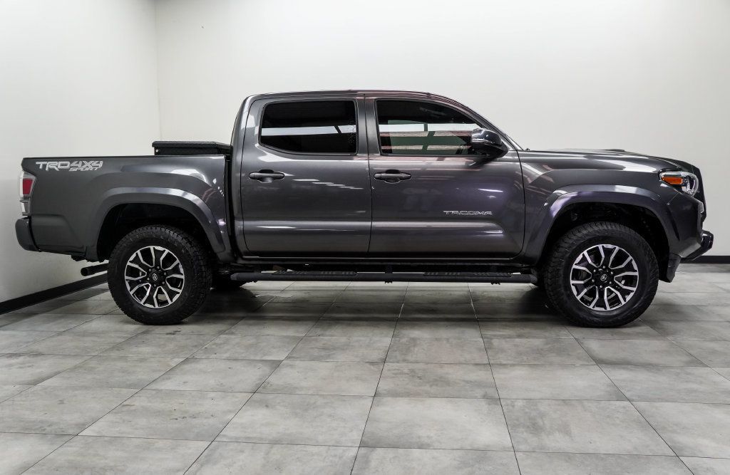 Toyota Tacoma photo 11