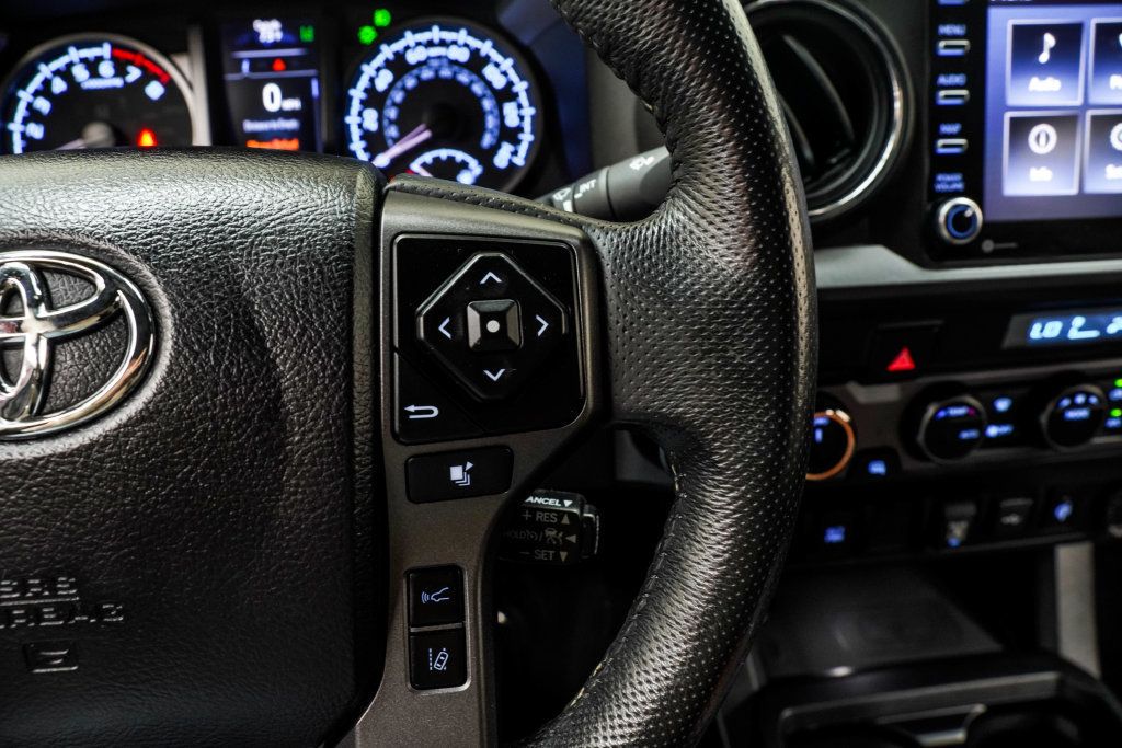 Toyota Tacoma photo 35