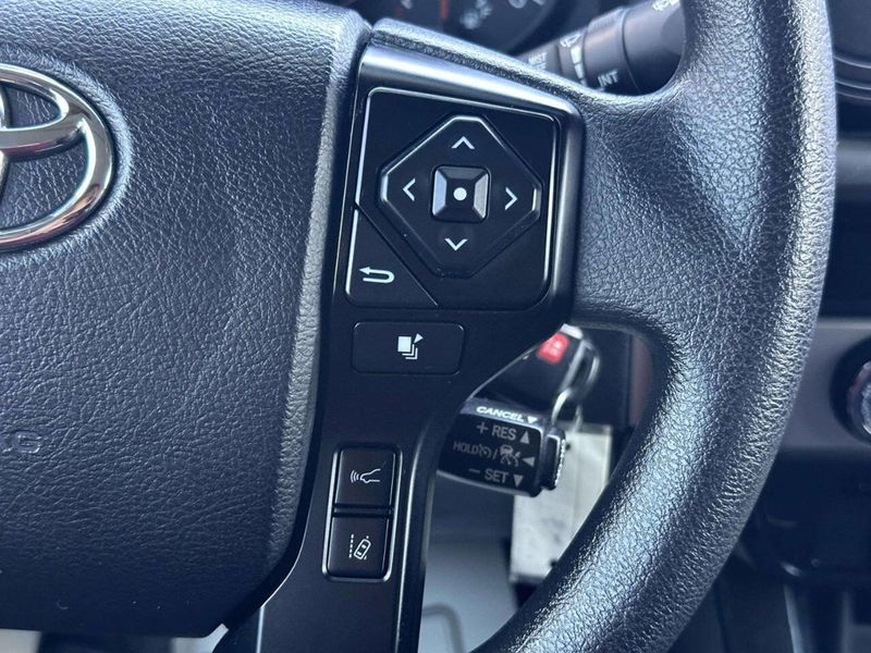 2021 Toyota Tacoma 4WD SR Double Cab 5' Bed V6 Automatic - 23050929 - 26