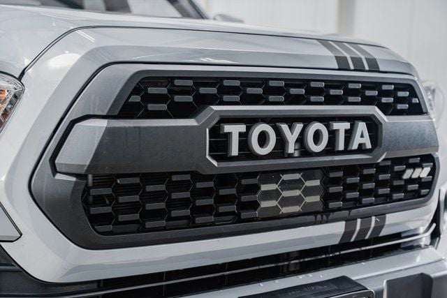 2021 Toyota Tacoma 4WD TRD Off-Road - 22422210 - 10