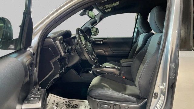 2021 Toyota Tacoma 4WD TRD Off Road Double Cab 5' Bed V6 Automatic - 22983170 - 9