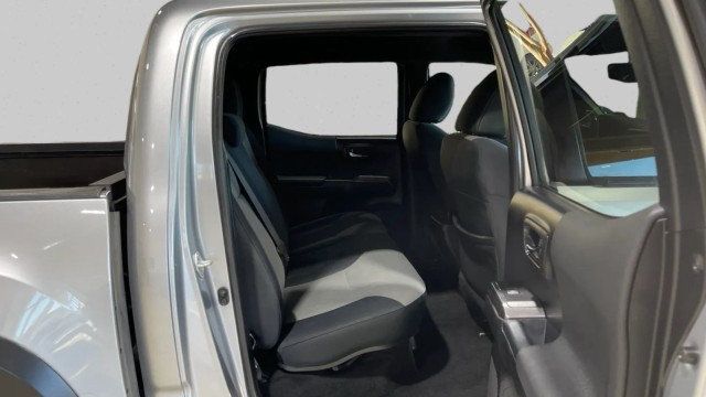 2021 Toyota Tacoma 4WD TRD Off Road Double Cab 5' Bed V6 Automatic - 22983170 - 11