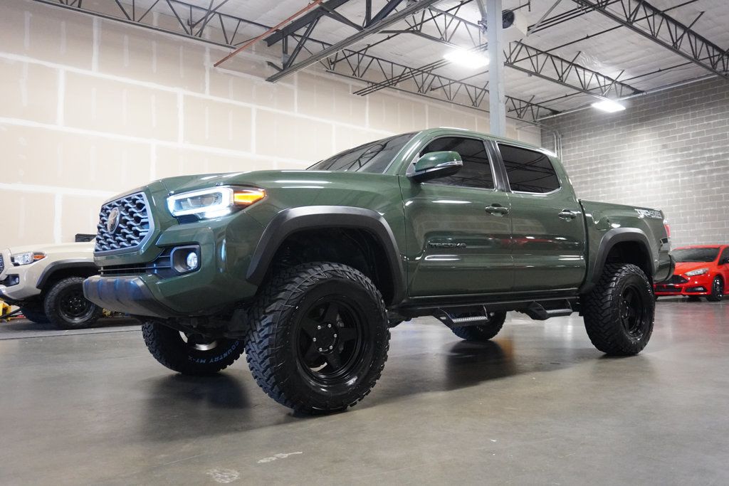 2021 Toyota Tacoma TRD Double Cab V6 photo 2