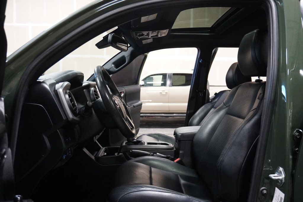 2021 Toyota Tacoma TRD Double Cab V6 photo 5