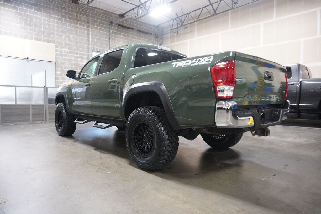 2021 Toyota Tacoma TRD Double Cab V6 photo 3