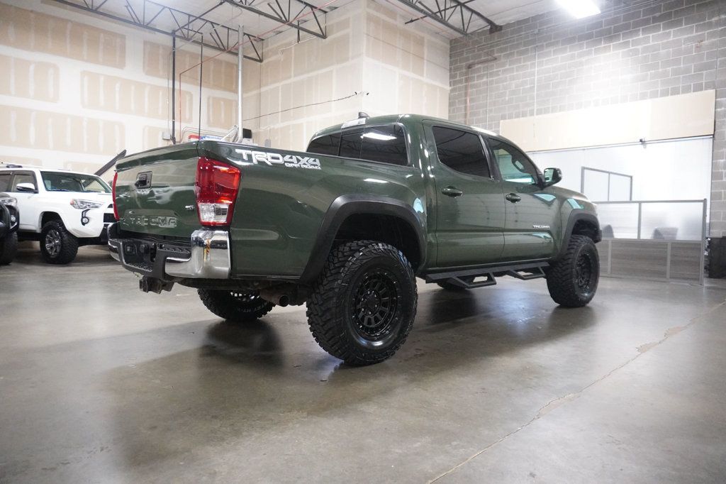 2021 Toyota Tacoma TRD Double Cab V6 photo 4