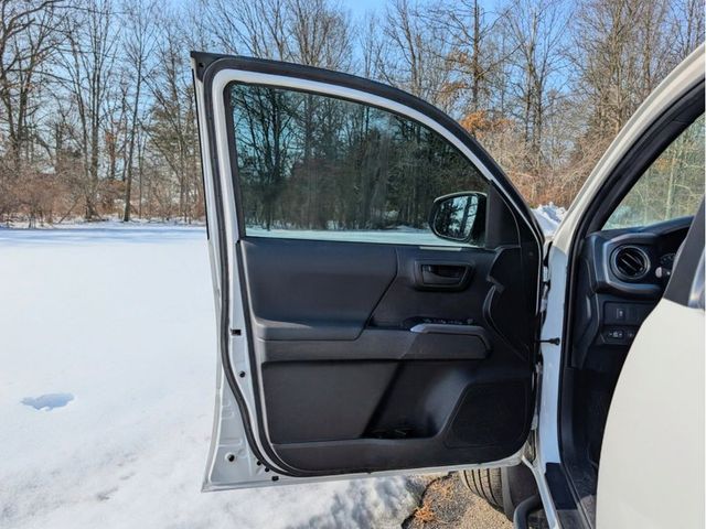 2021 Toyota Tacoma 4WD TRD Off Road Double Cab 5' Bed V6 Automatic - 22973489 - 9