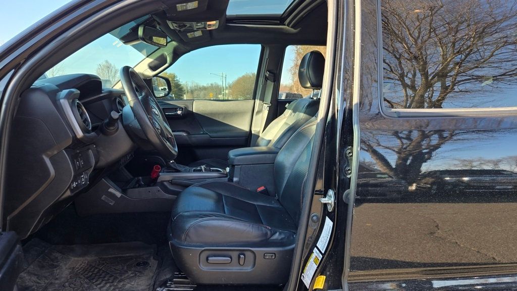 2021 Toyota Tacoma 4WD TRD PRO - 22985682 - 11