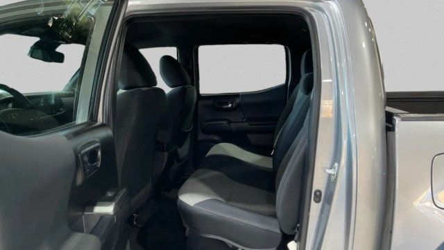 2021 Toyota Tacoma 4WD TRD Sport Double Cab 5' Bed V6 Automatic - 22983170 - 10