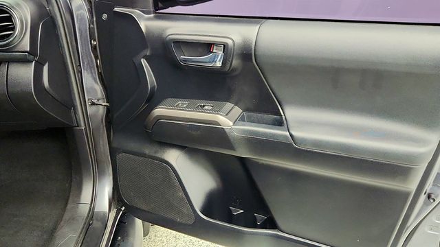 2021 Toyota Tacoma 4WD TRD Sport Double Cab 5' Bed V6 MT - 22971714 - 25