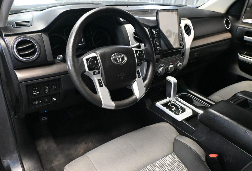 Toyota Tundra photo 10