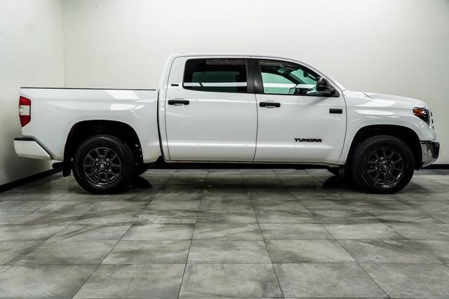 2021 Toyota Tundra 4WD SR5 CrewMax 5.5' Bed 5.7L - 22975015 - 9