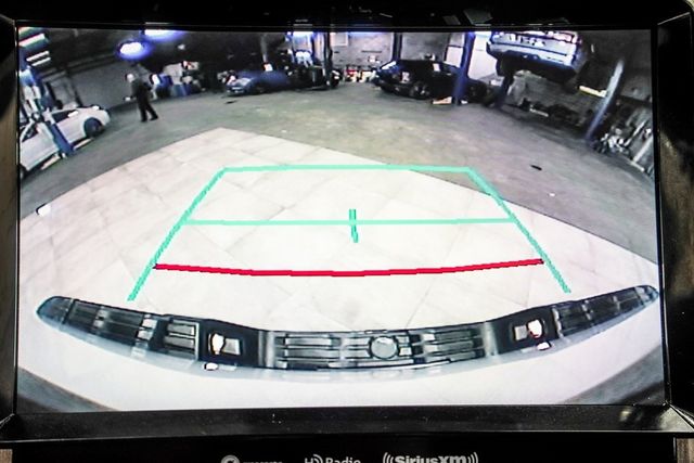 2021 Toyota Tundra 4WD SR5 CrewMax 5.5' Bed 5.7L - 22975015 - 30