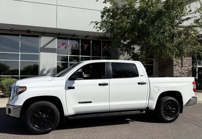 2021 Toyota Tundra 4WD - 5TFDY5F15MX010172