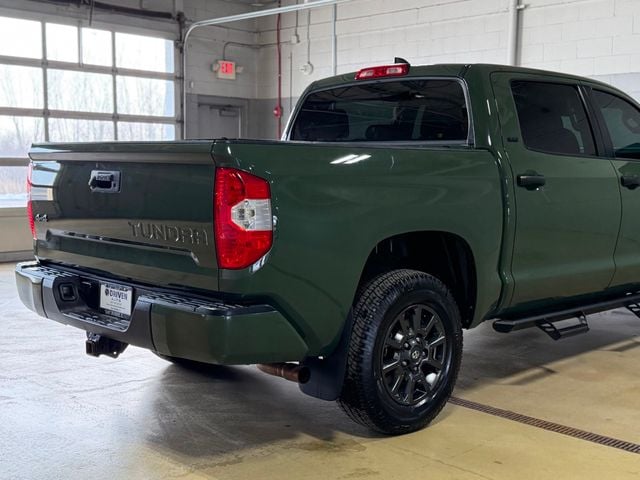 2021 Toyota Tundra 4WD SR5 CrewMax 5.5' Bed 5.7L - 22967196 - 10