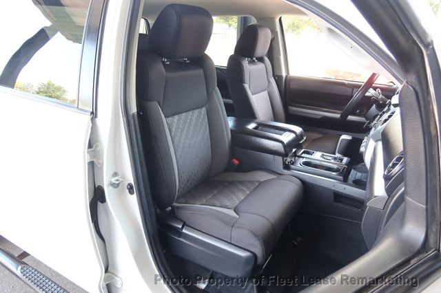 2021 Toyota Tundra 4WD Tundra 4WD Crew Cab Max SR5 - 23082280 - 22