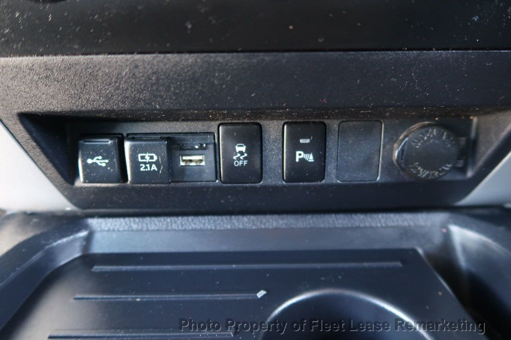 2021 Toyota Tundra 4WD Tundra 4WD Crew Cab Max SR5 - 23082280 - 32