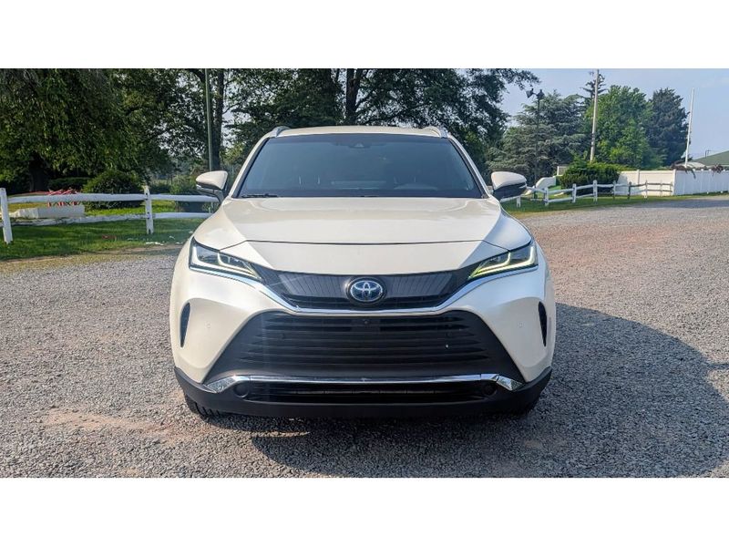 2021 Toyota Venza Limited photo 2