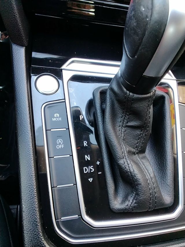 2021 Volkswagen Arteon SE FWD - 23045672 - 24