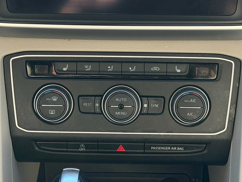 2021 Volkswagen Atlas  - 22975558 - 28