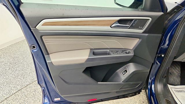 2021 Volkswagen Atlas 2021.5 2.0T SEL Premium 4MOTION w/ 2nd-Row Dual Captain's Chairs - 23015751 - 10