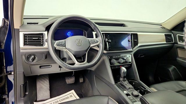 2021 Volkswagen Atlas 2021.5 2.0T SEL Premium 4MOTION w/ 2nd-Row Dual Captain's Chairs - 23015751 - 12