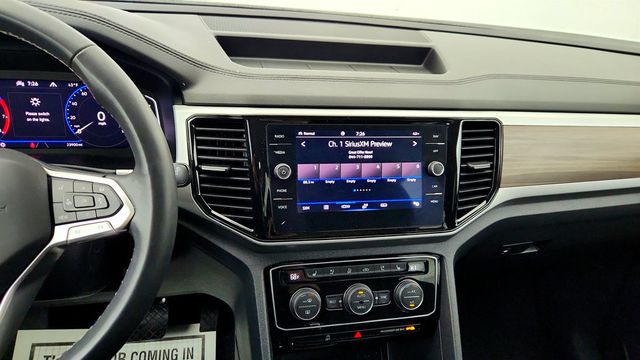 2021 Volkswagen Atlas 2021.5 2.0T SEL Premium 4MOTION w/ 2nd-Row Dual Captain's Chairs - 23015751 - 17