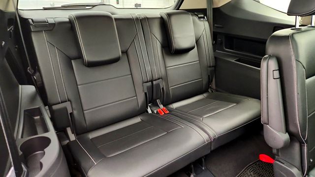 2021 Volkswagen Atlas 2021.5 3.6L V6 SEL 4MOTION w/ 2nd Row Captain's Chairs ( Seats - 22972628 - 21