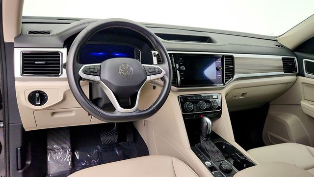2021 Volkswagen Atlas 2021.5 3.6L V6 SEL 4MOTION w/ Captain's Chairs - 23056579 - 12