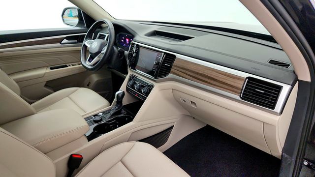 2021 Volkswagen Atlas 2021.5 3.6L V6 SEL 4MOTION w/ Captain's Chairs - 23056579 - 26