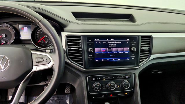 2021 Volkswagen Atlas 2021.5 3.6L V6 SE w/Technology 4MOTION w/ Panoramic Sunroof - 23009120 - 17