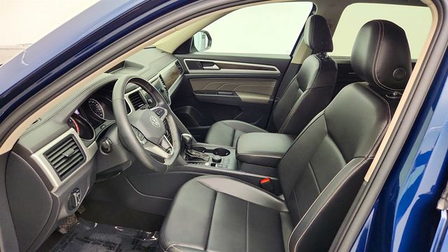 2021 Volkswagen Atlas 2021.5 3.6L V6 SE w/Technology 4MOTION w/ Panoramic Sunroof - 23009120 - 19