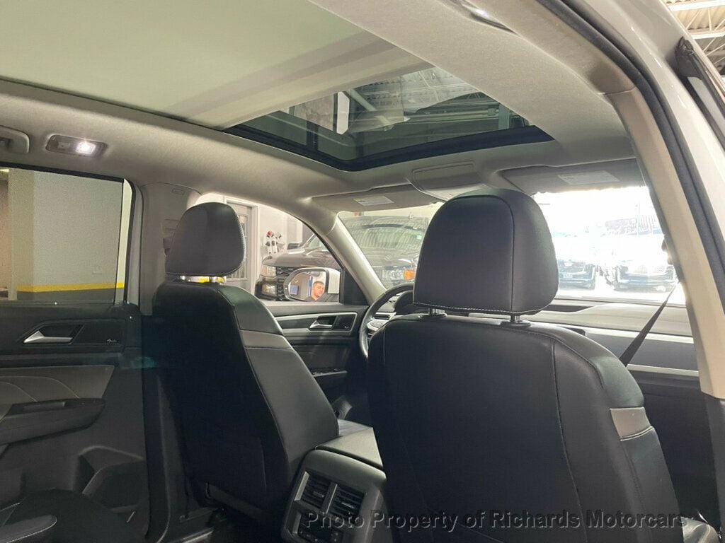 2021 Volkswagen Atlas 3.6L V6 SEL R-Line 4MOTION - 22935779 - 20