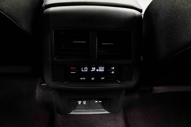 2021 Volkswagen Atlas 3.6L V6 SE w/Technology - 23025848 - 21