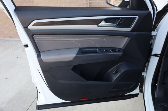 2021 Volkswagen Atlas 3.6L V6 SE w/Technology FWD - 22972620 - 13