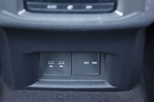 2021 Volkswagen Atlas 3.6L V6 SE w/Technology FWD - 22972620 - 43