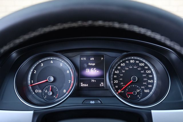 2021 Volkswagen Atlas 3.6L V6 SE w/Technology FWD - 22972620 - 46