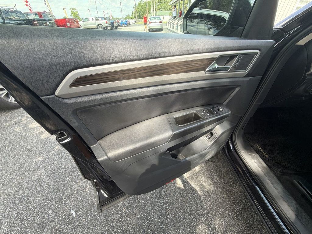 Volkswagen Atlas SE photo 12