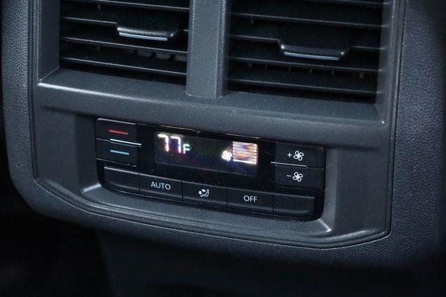 2021 Volkswagen Atlas SE - 23025209 - 32