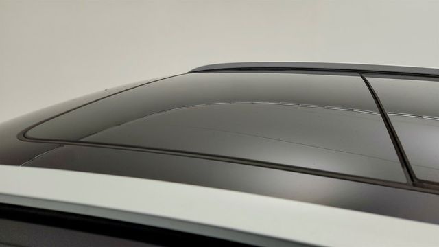 2021 Volkswagen Atlas Cross Sport 2.0T SE w/Technology with Power Panoramic Sunroof - 22958414 - 9