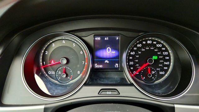 2021 Volkswagen Atlas Cross Sport 2.0T SE w/Technology with Power Panoramic Sunroof - 22958414 - 14