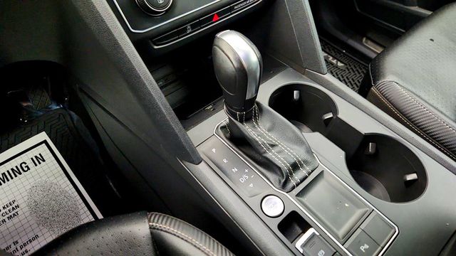 2021 Volkswagen Atlas Cross Sport 2.0T SE w/Technology with Power Panoramic Sunroof - 22958414 - 16