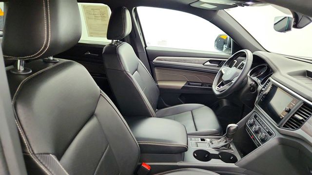 2021 Volkswagen Atlas Cross Sport 2.0T SE w/Technology with Power Panoramic Sunroof - 22958414 - 23