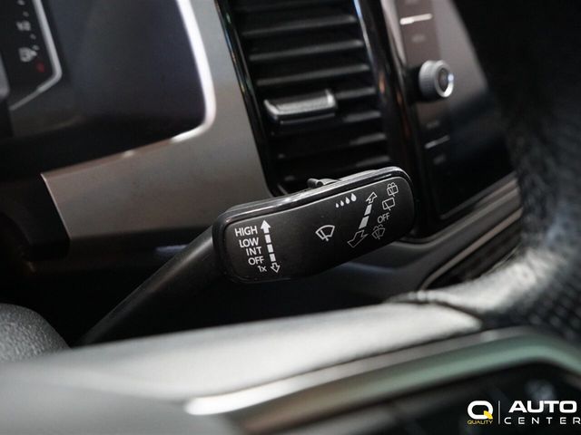 2021 Volkswagen Atlas Cross Sport 3.6L V6 SEL Premium R-Line 4MOTION - 22887690 - 24