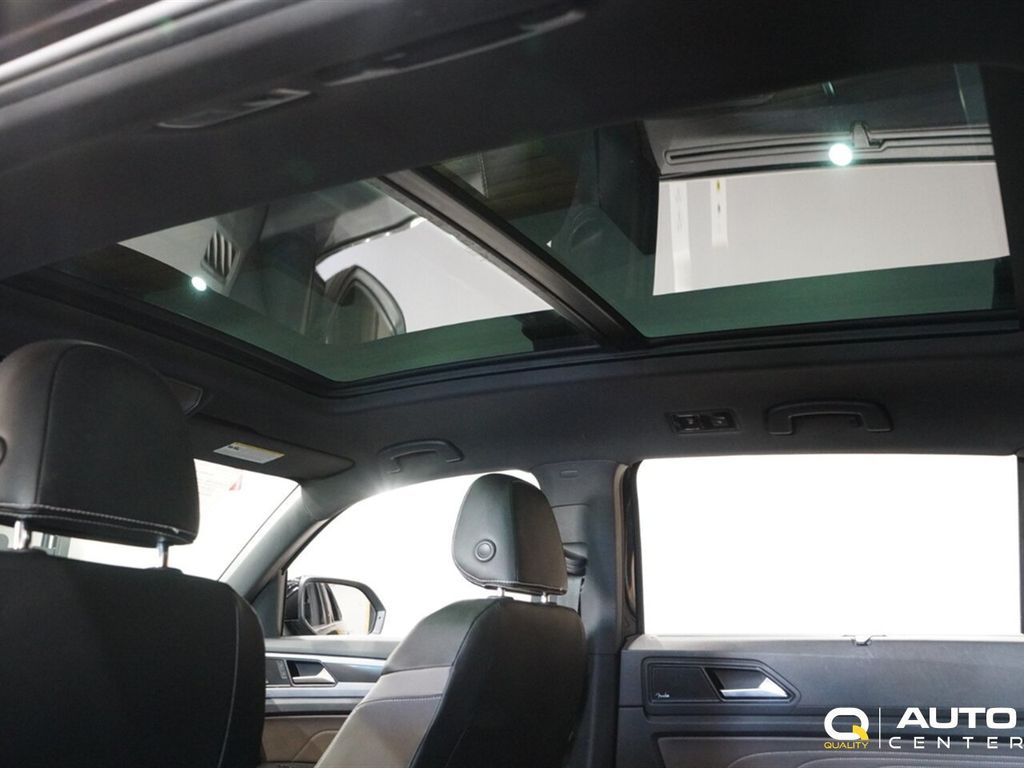 2021 Volkswagen Atlas Cross Sport 3.6L V6 SEL Premium R-Line 4MOTION - 22887690 - 42