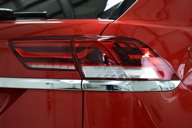 2021 Volkswagen Atlas Cross Sport 3.6L V6 SEL R-Line 4MOTION - 22909362 - 17