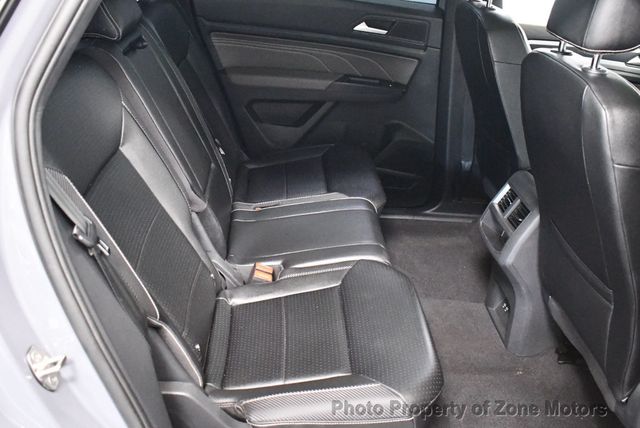 2021 Volkswagen Atlas Cross Sport 3.6L V6 SE w/Technology R-Line 4MOTION - 22581573 - 21